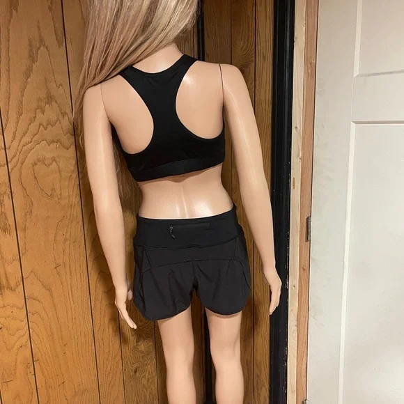 Lululemon" Run Times Short Black-Size (6) - Picture 6 of 16